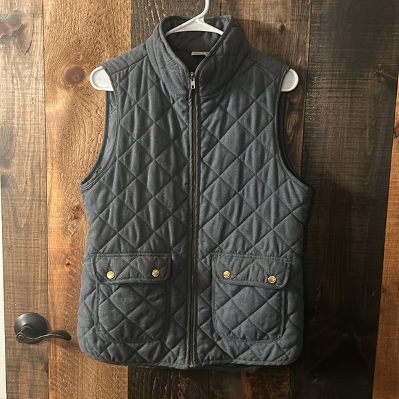 Quilted vest - Picture 4 of 7